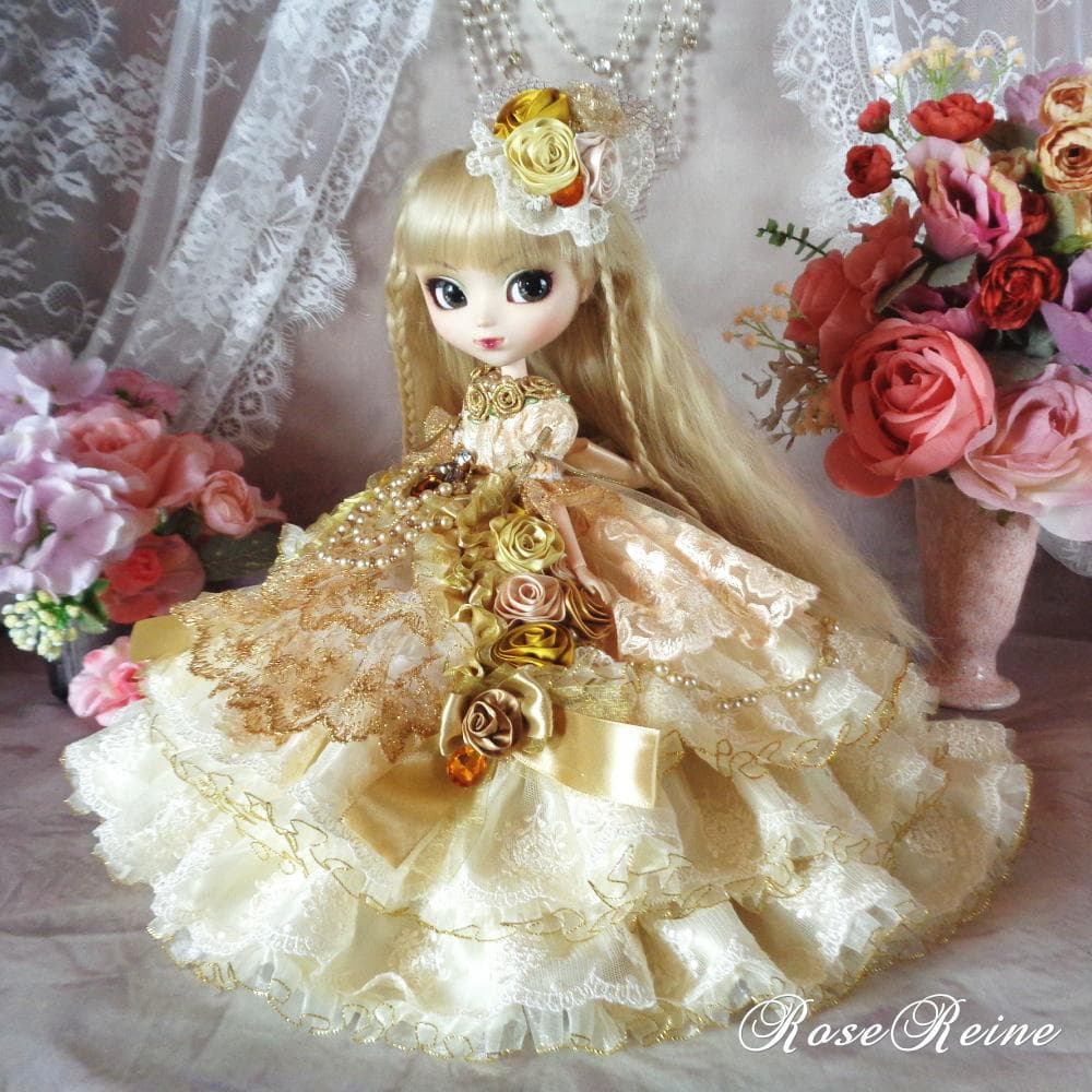 アンネローゼ王妃 ゴージャスシャンパンゴールドのボリュームフリルドールドレス