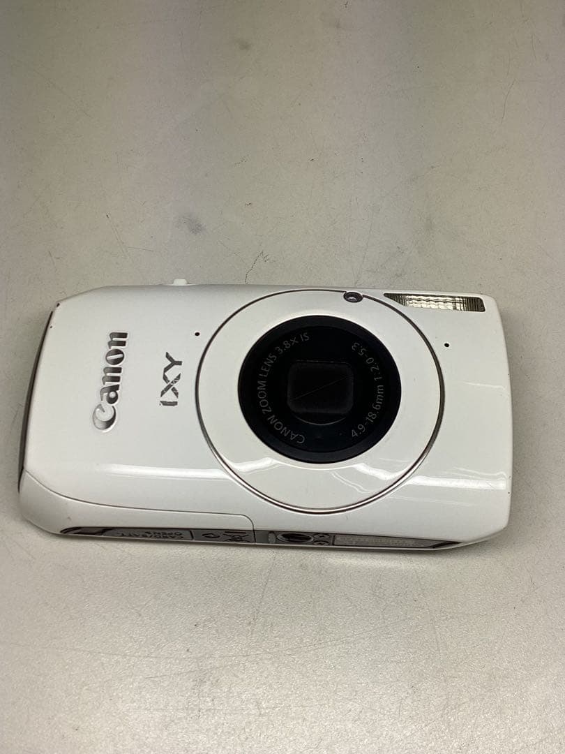 Canon IXY 30 Sデジタルカメラ 本体 バッテリー付き　撮影可能