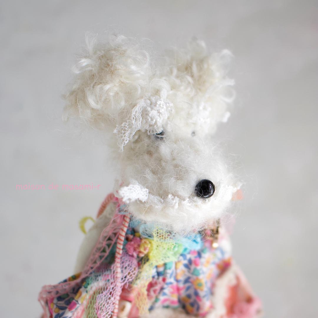 ミニチュアシュナウザーホワイトのミニぬいぐるみ 14.5cm バックチャーム付き