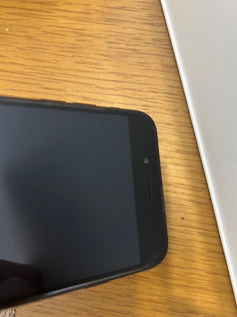 【中古美品】iPhoneSE 第2世代 128GB 本体 SIMフリー