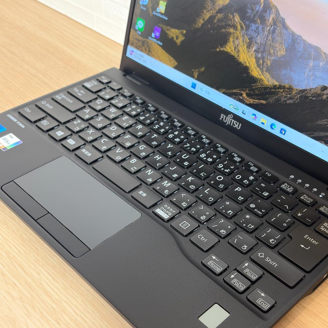 富士通　11世代i5　ノートパソコン　Windows11　オフィス付き　29