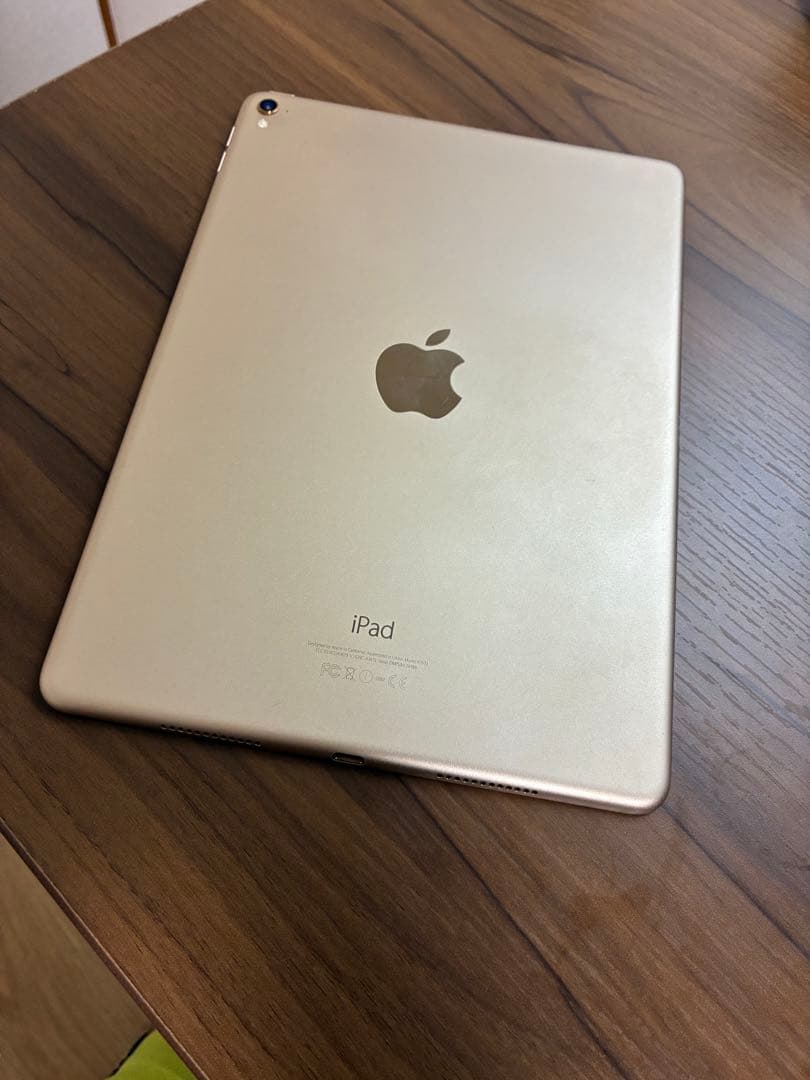 iPad Pro（9.7インチ）　128GB　Wi-Fiモデル