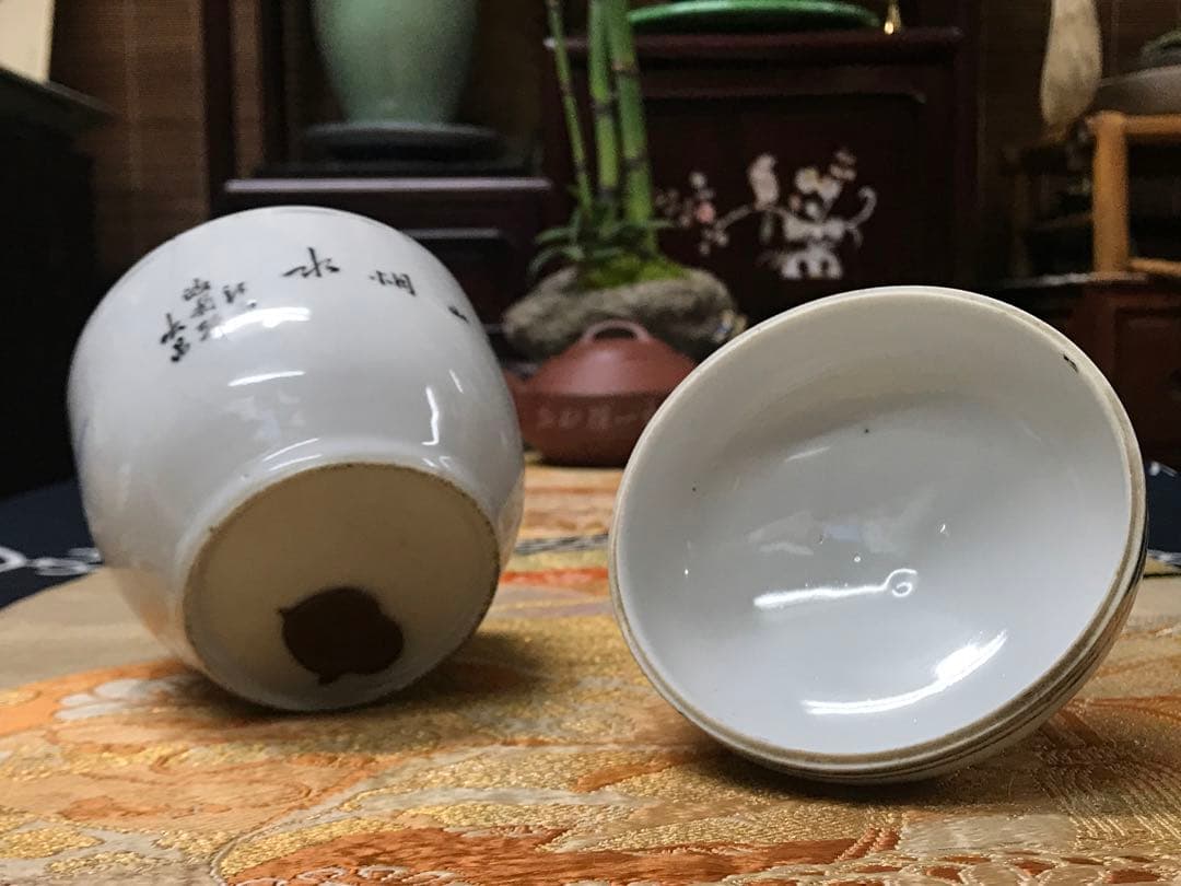 シノワズリ　景徳鎮　民国期　浅绛彩　蓋付き小物入れ　菓子器　茶壺　在銘
