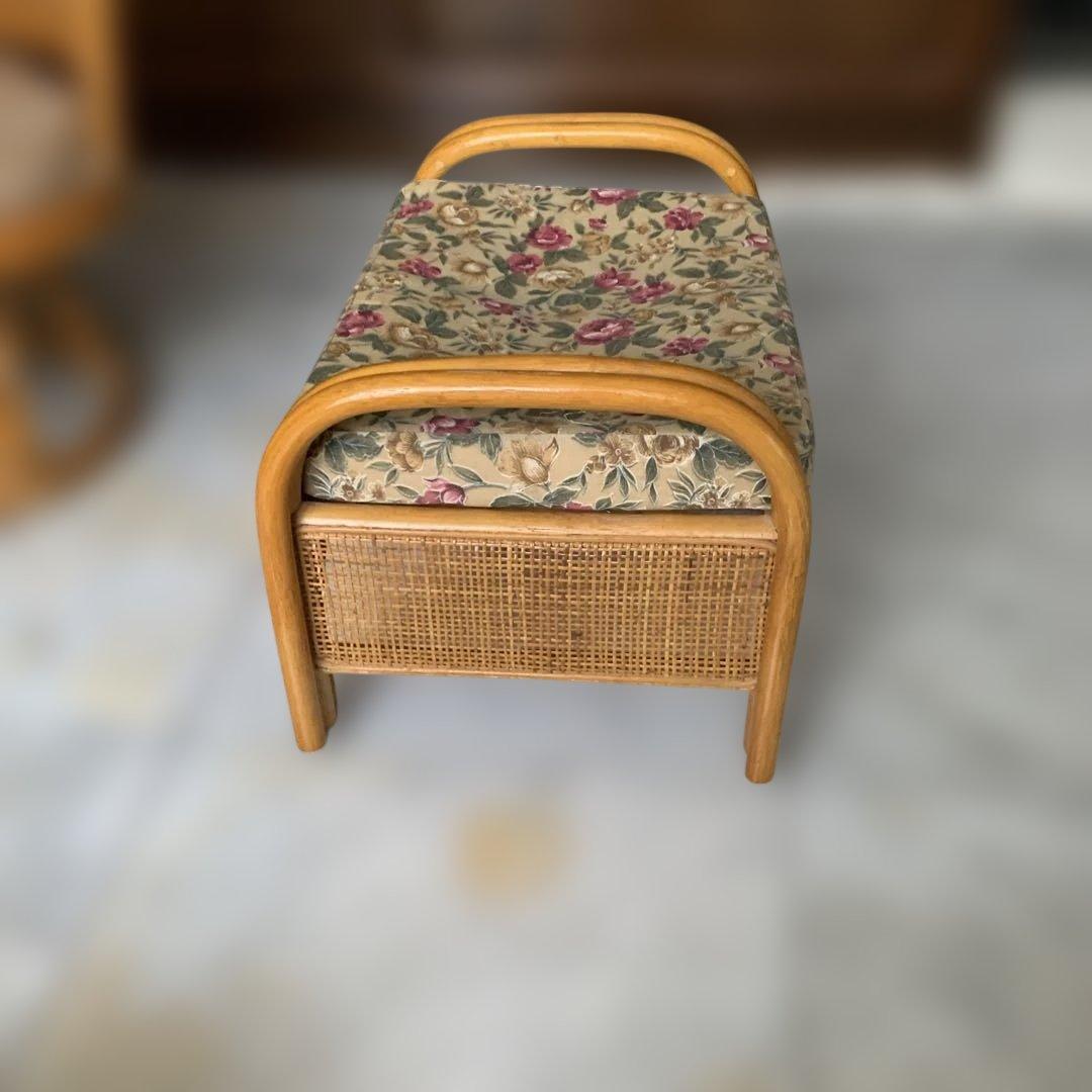 回転ラタンチェアと座椅子（オットマン）セット