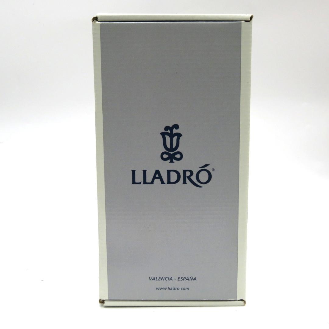 LLADRO　リヤドロ　8021　花と少女　素敵なお花　置物