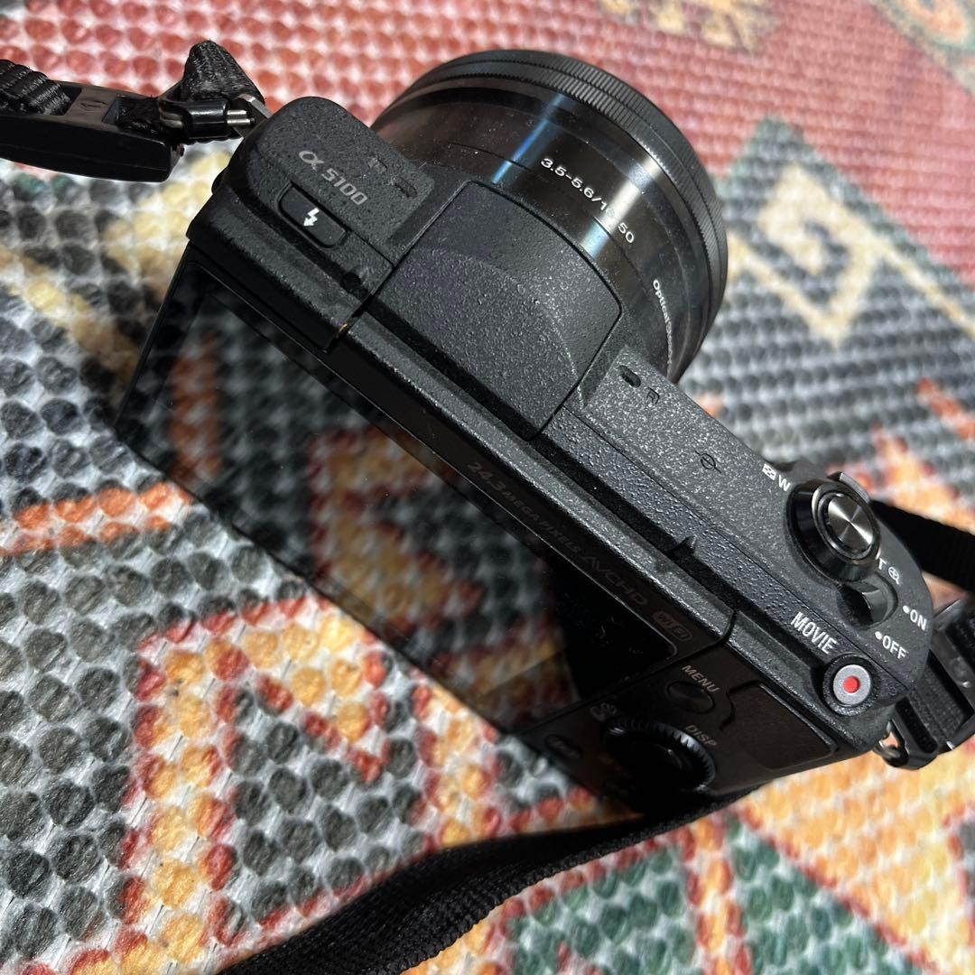 a5100 ミラーレス　ジャンク品（電源入りません）