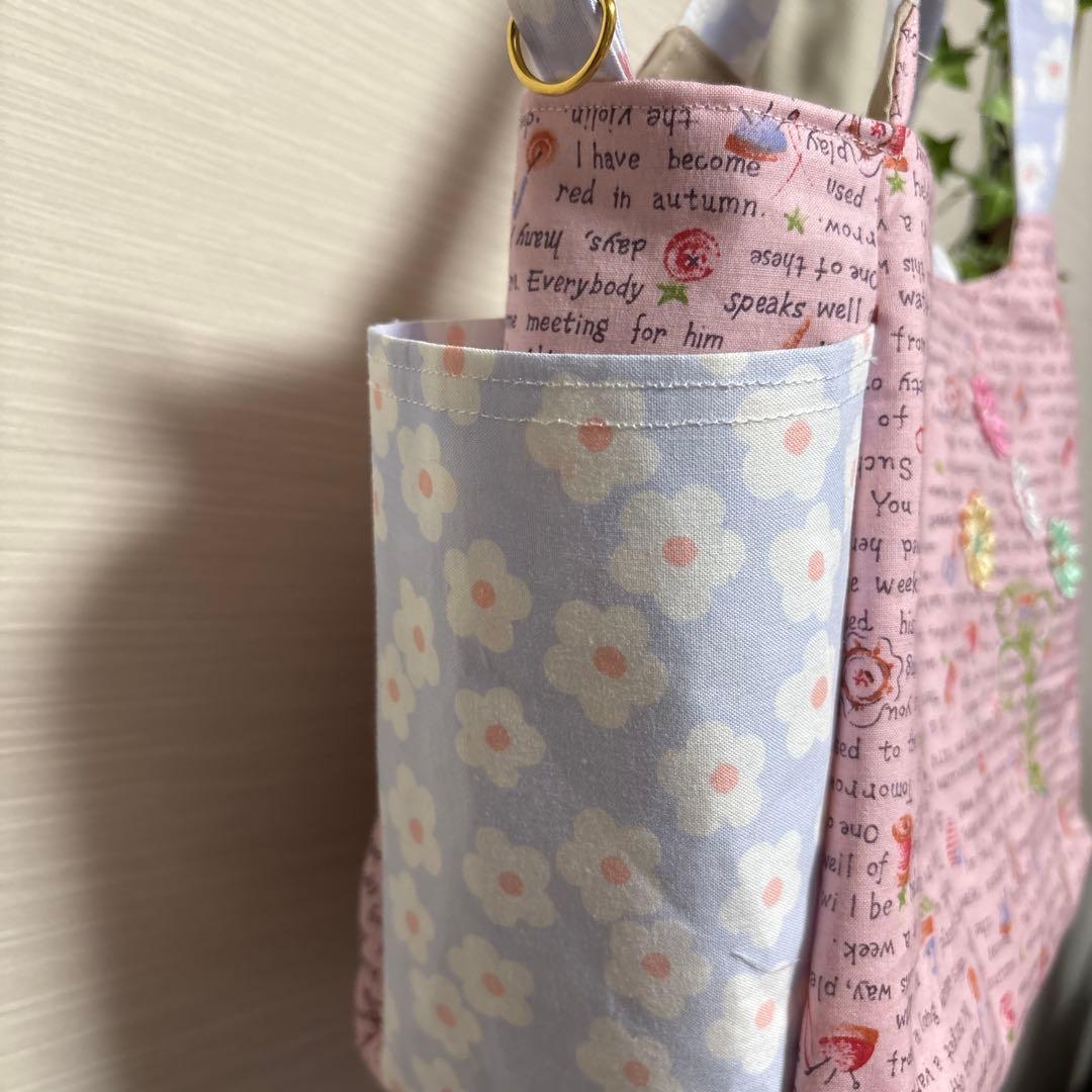 『スーちゃん』お花の刺繍入りふわふわグラニー風トートバッグ★ハンドメイド
