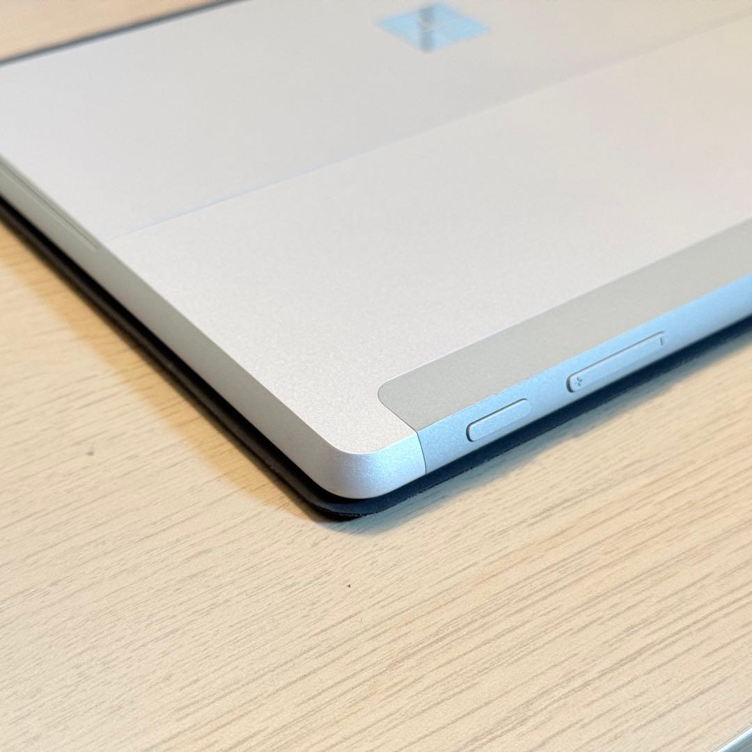 お値下げ 美品 Surface Go2 4GB/64GB Windows11
