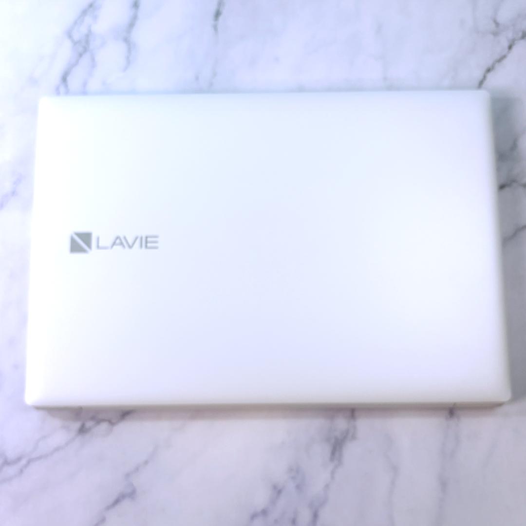 カメラ・DVDマルチ・メモリ8GB・Windows11・ホワイトノートパソコン