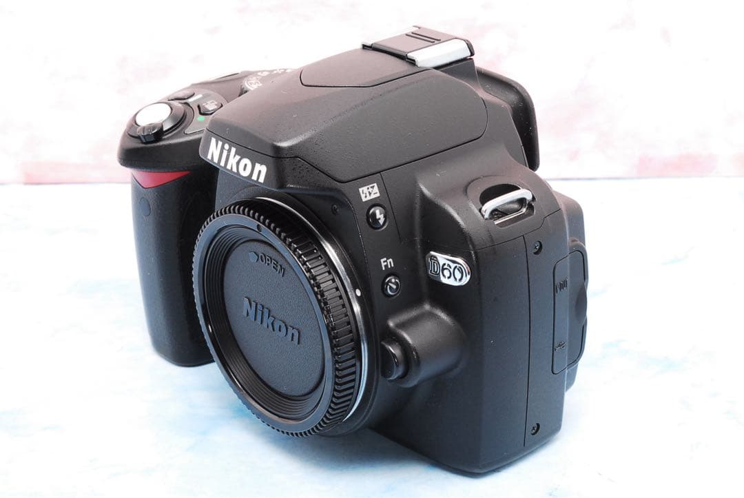 ☆Nikon D60☆Wレンズ☆小型＆軽量☆一眼レフカメラ☆初心者向けセット