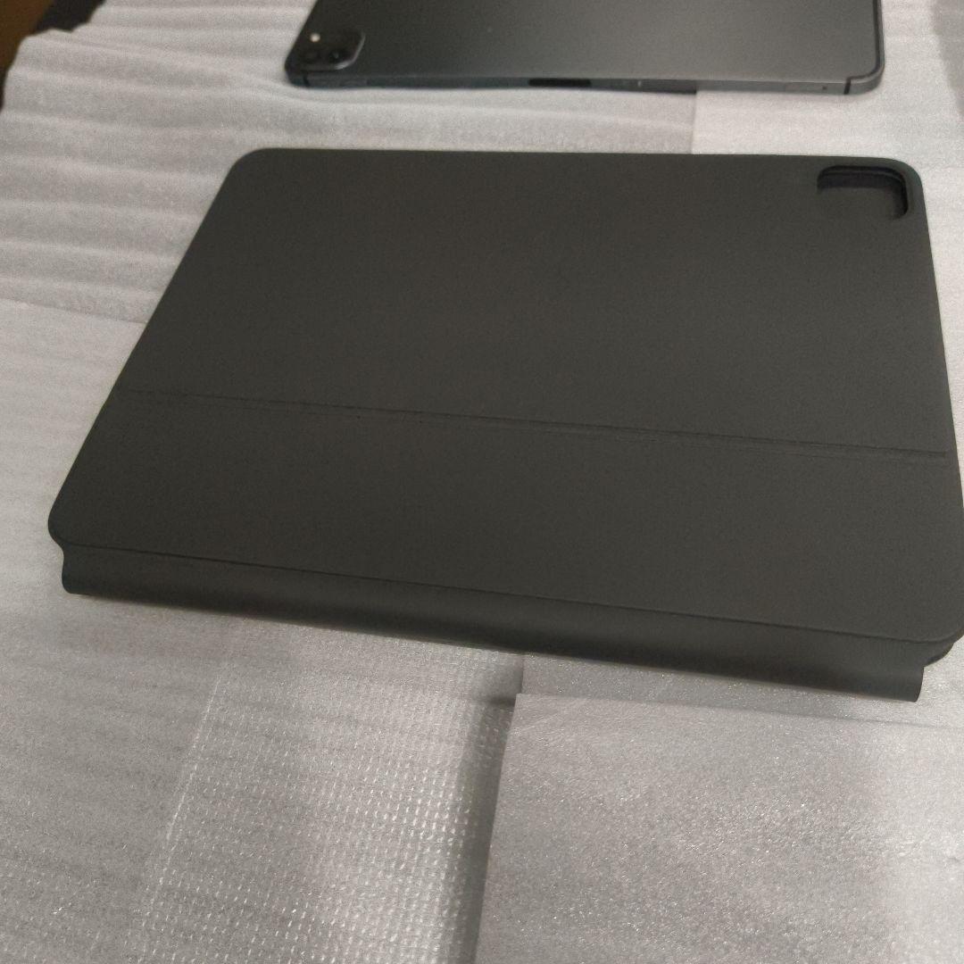 iPad Pro 11 第2世代 128GB +ペン +キーボード電池97%