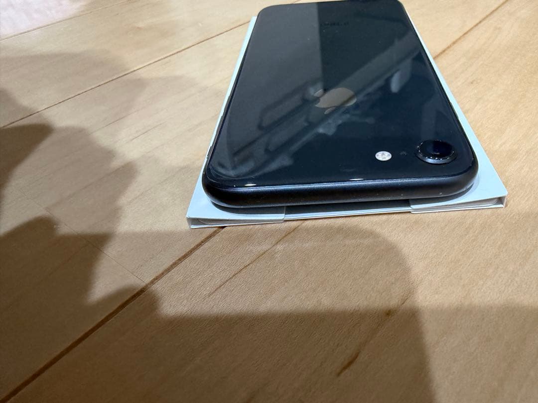 iPhone8 スペースグレイ 64GB バッテリー残量81％