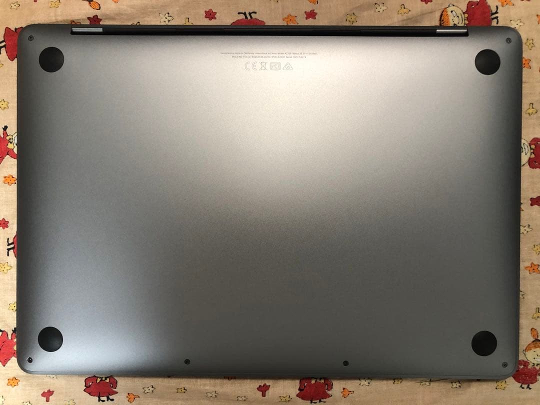 超美品　MacBook Pro 13インチ　M2 8GB 512SSD