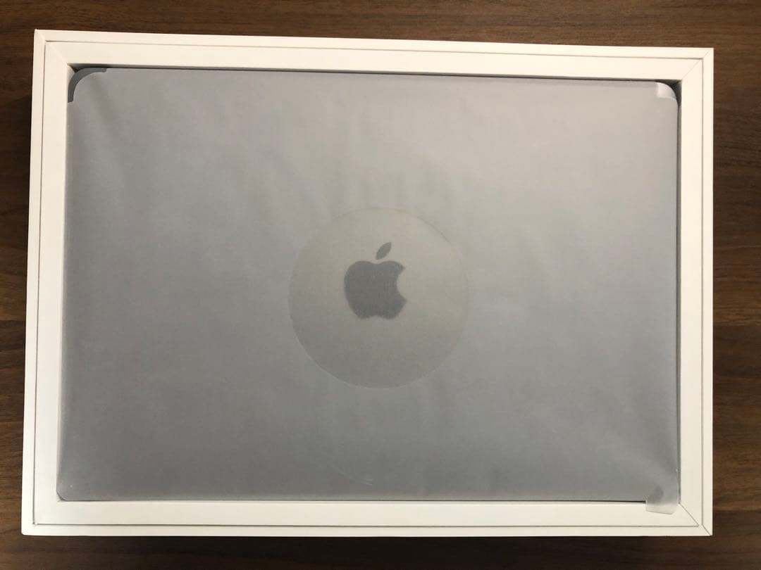 超美品　MacBook Pro 13インチ　M2 8GB 512SSD