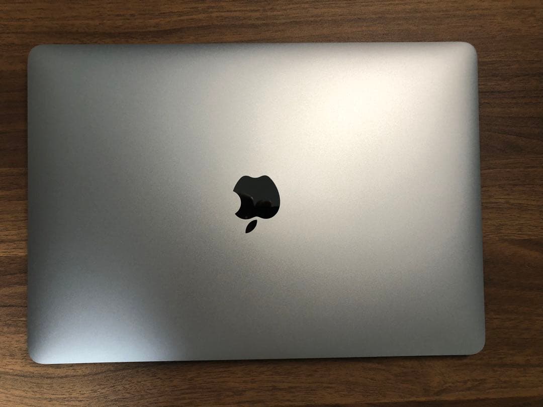 超美品　MacBook Pro 13インチ　M2 8GB 512SSD