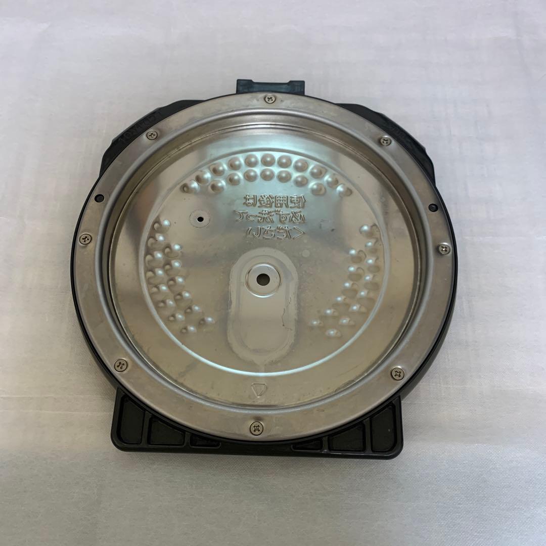東芝の真空IH炊飯器「RC-10VRP」内釜 5.5合　内蓋セット
