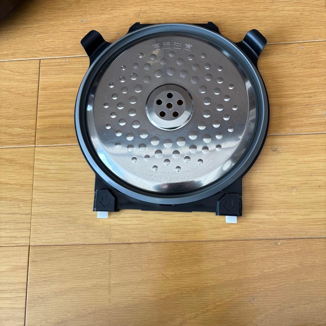 TIGER タイガーIH炊飯器　5.5合炊き　JPW-D100 22年製