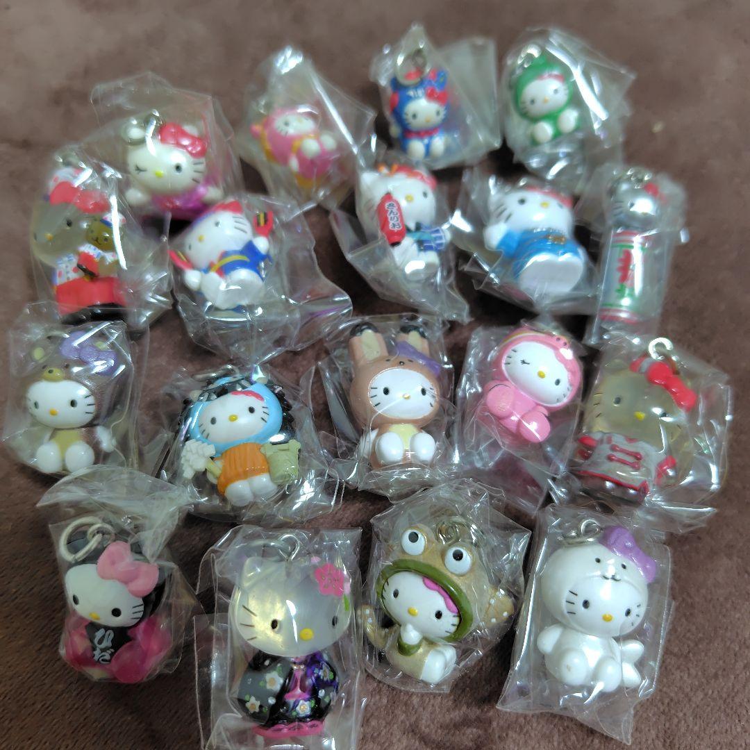 【激レア】地域限定ハローキティ コレクターズマスコットスペシャルバージョン18個