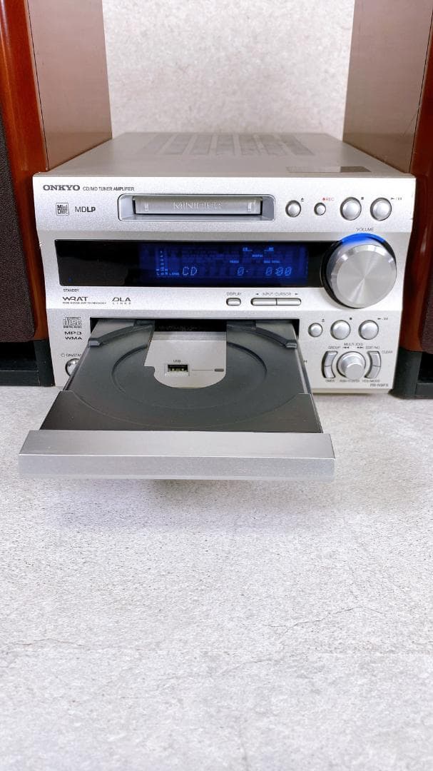 ONKYO X-N9FX CD/MDコンポ スピーカー付 リモコン付