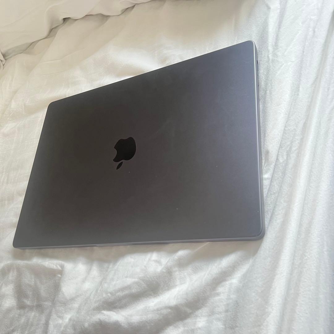極美品 MacBook M3Pro 36GB 本体 1TB 16インチ 私物