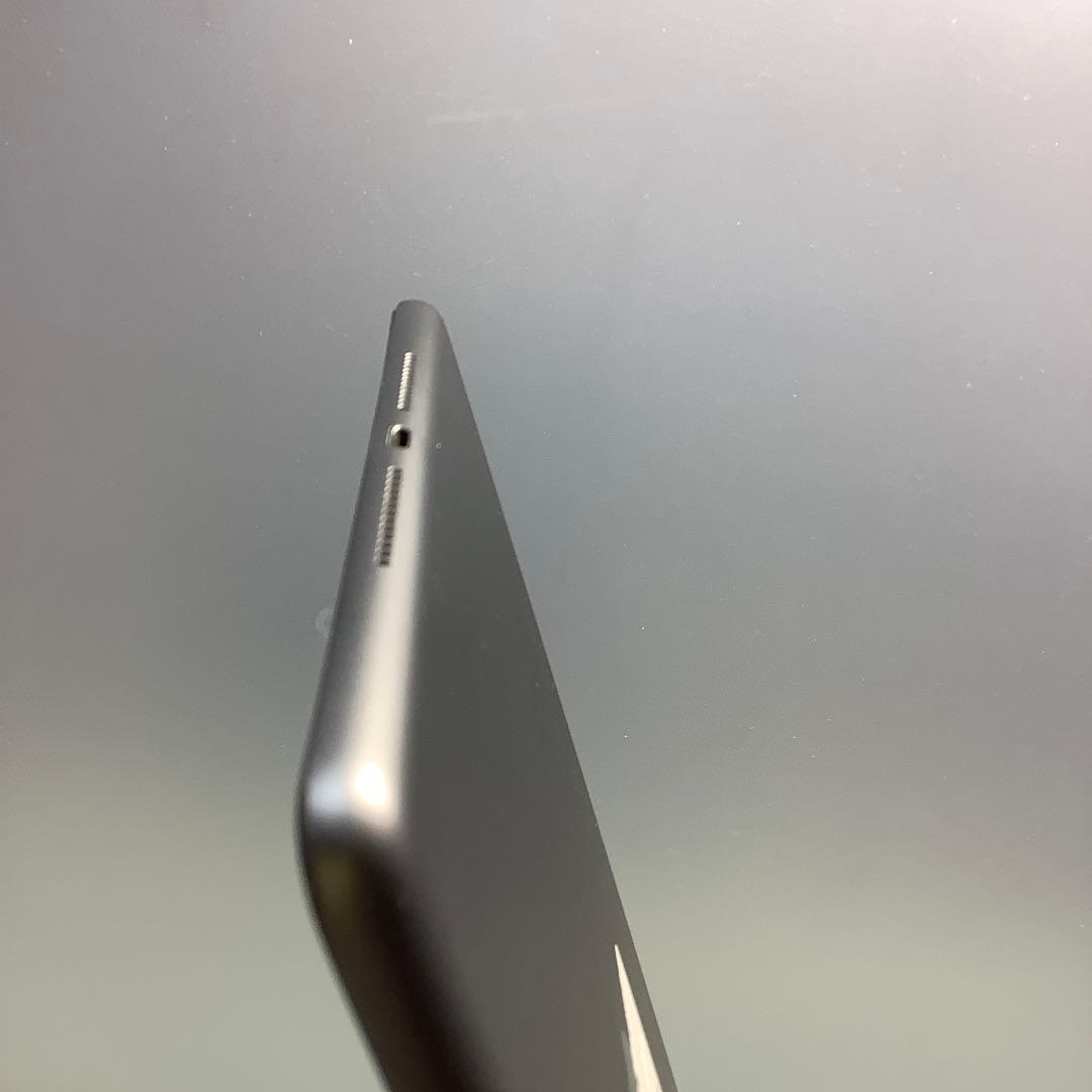 iPad 第8世代32G Wi-Fi バッテリー新品100%0回美品Gray