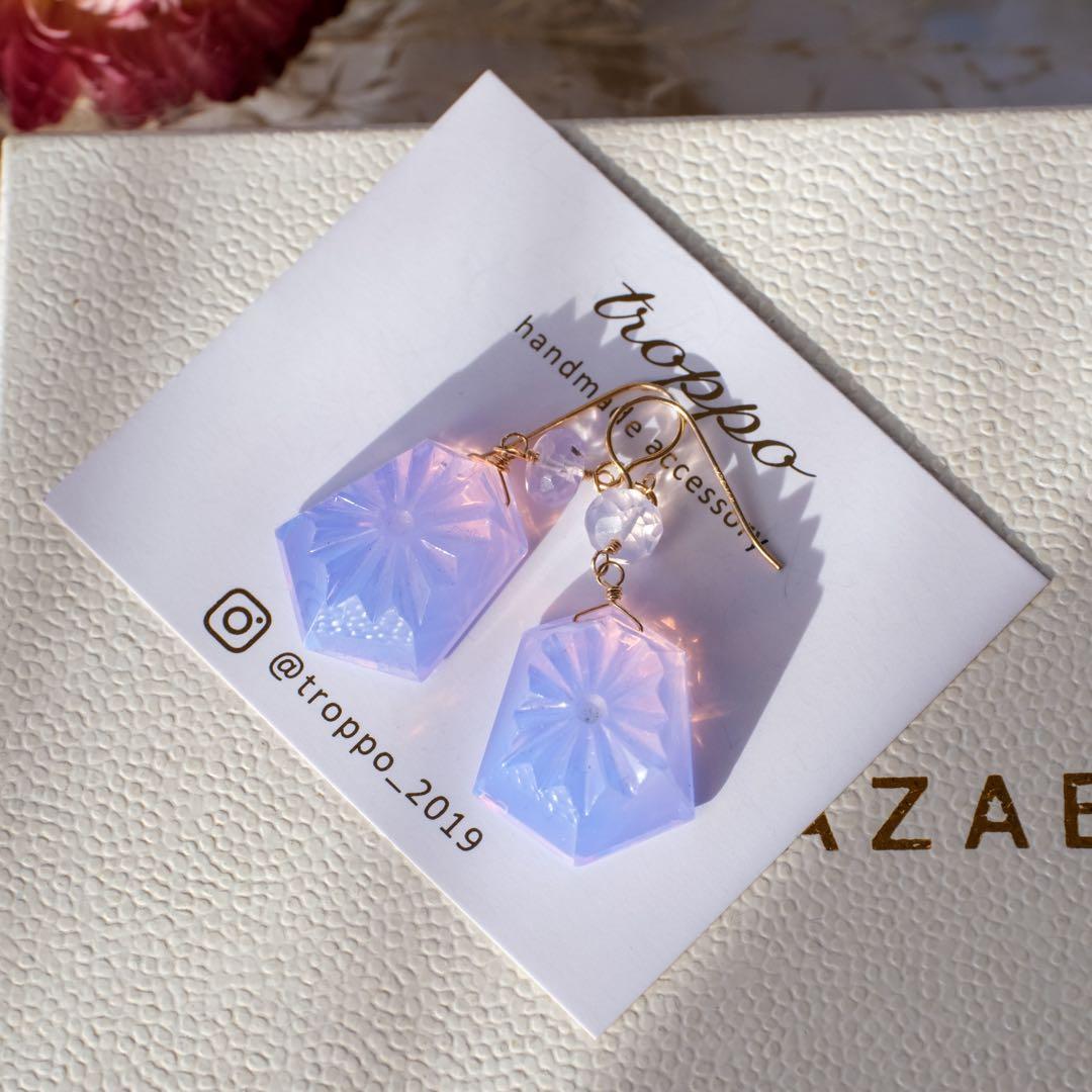 R✴︎H ♦︎14kgfラベンダーカラークォーツバックカービングチャーム