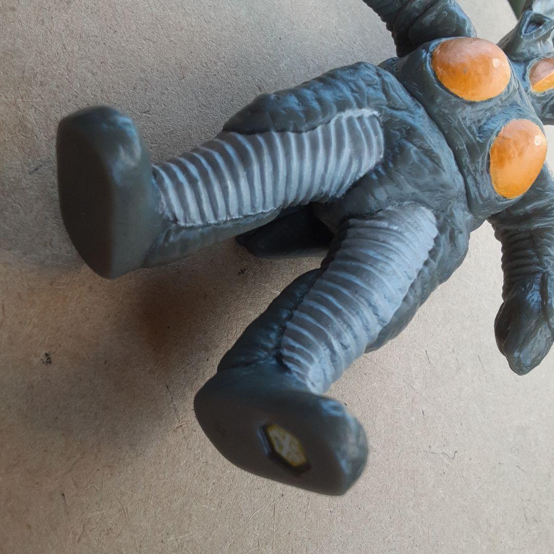 ウルトラ500 ガシャポン　ゼットン　ウルトラマン