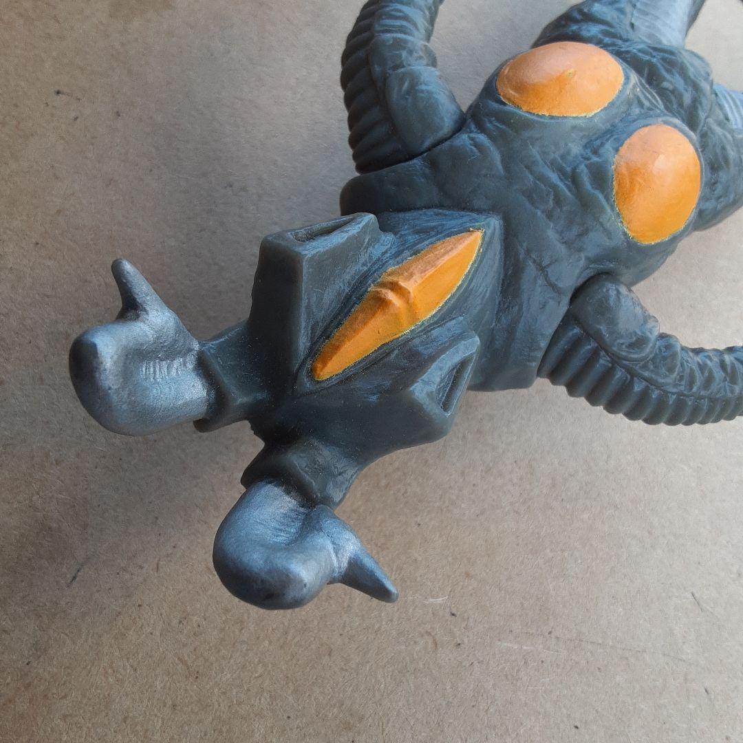 ウルトラ500 ガシャポン　ゼットン　ウルトラマン