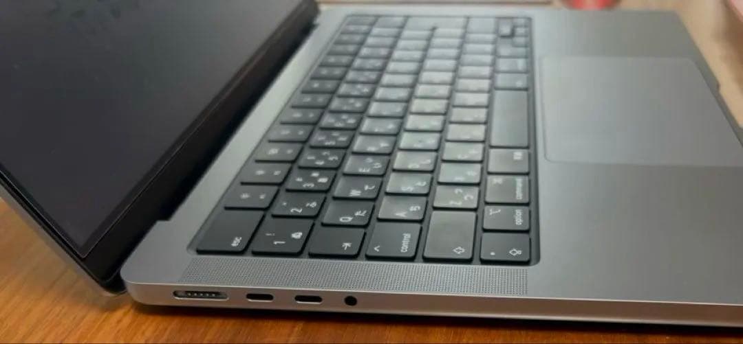 MacBookPro 14 M3 メモリ16GB SSD1TB 保護ケース付
