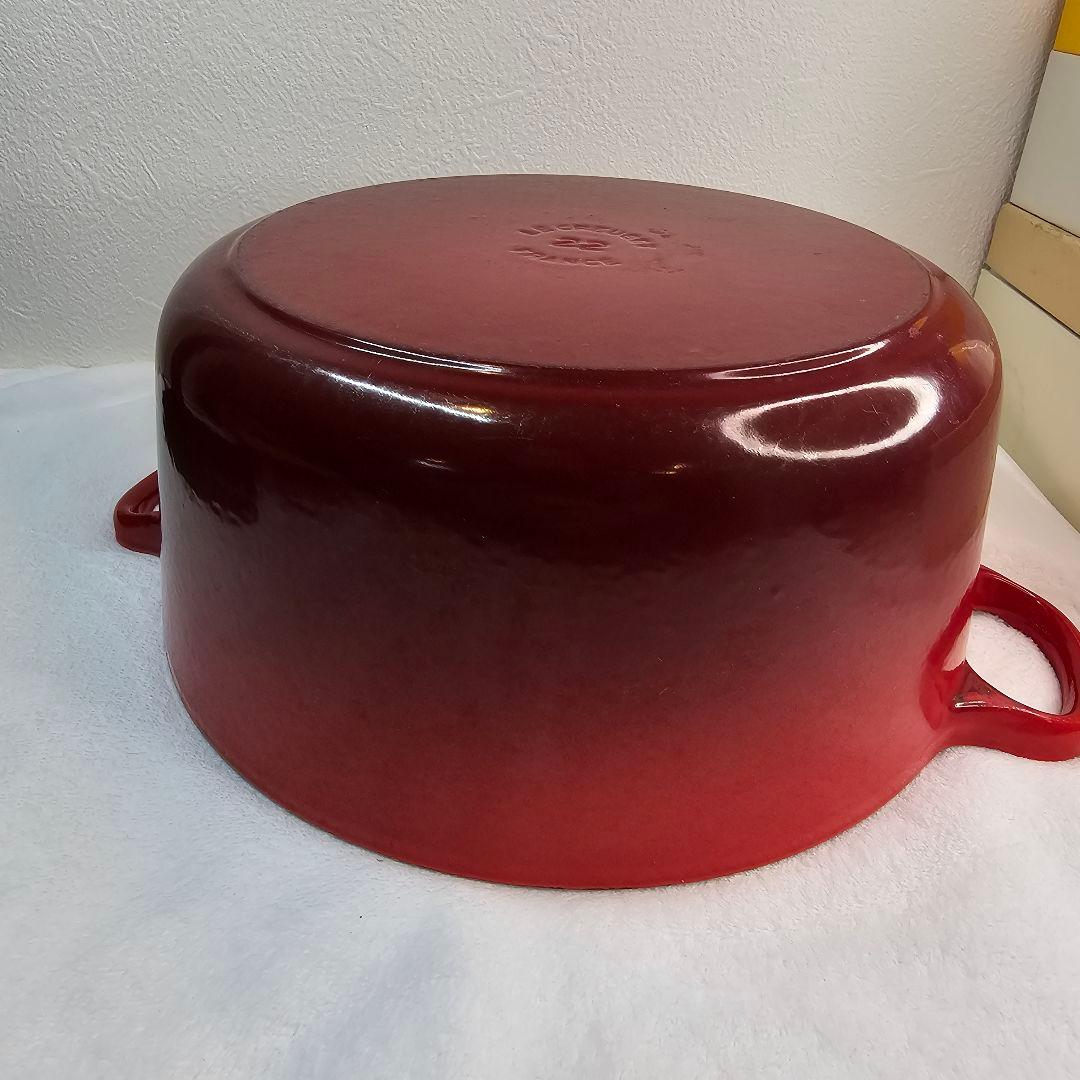 Le creuset ル・クルーゼ ココット・ロンド 22cm レッド