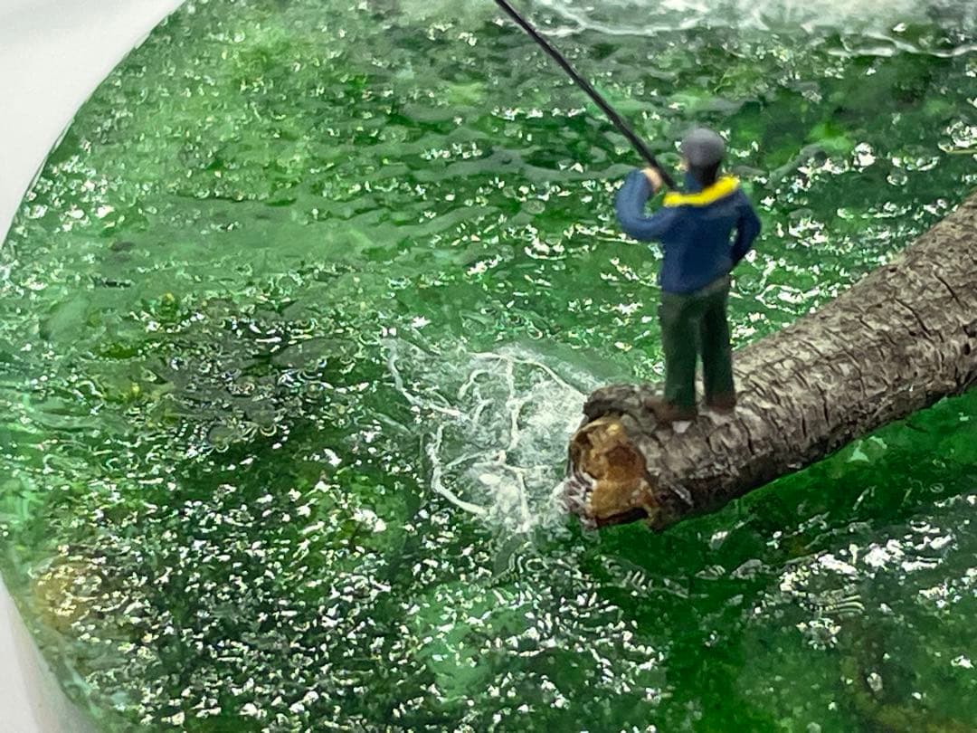 渓流釣り　レジンジオラマ