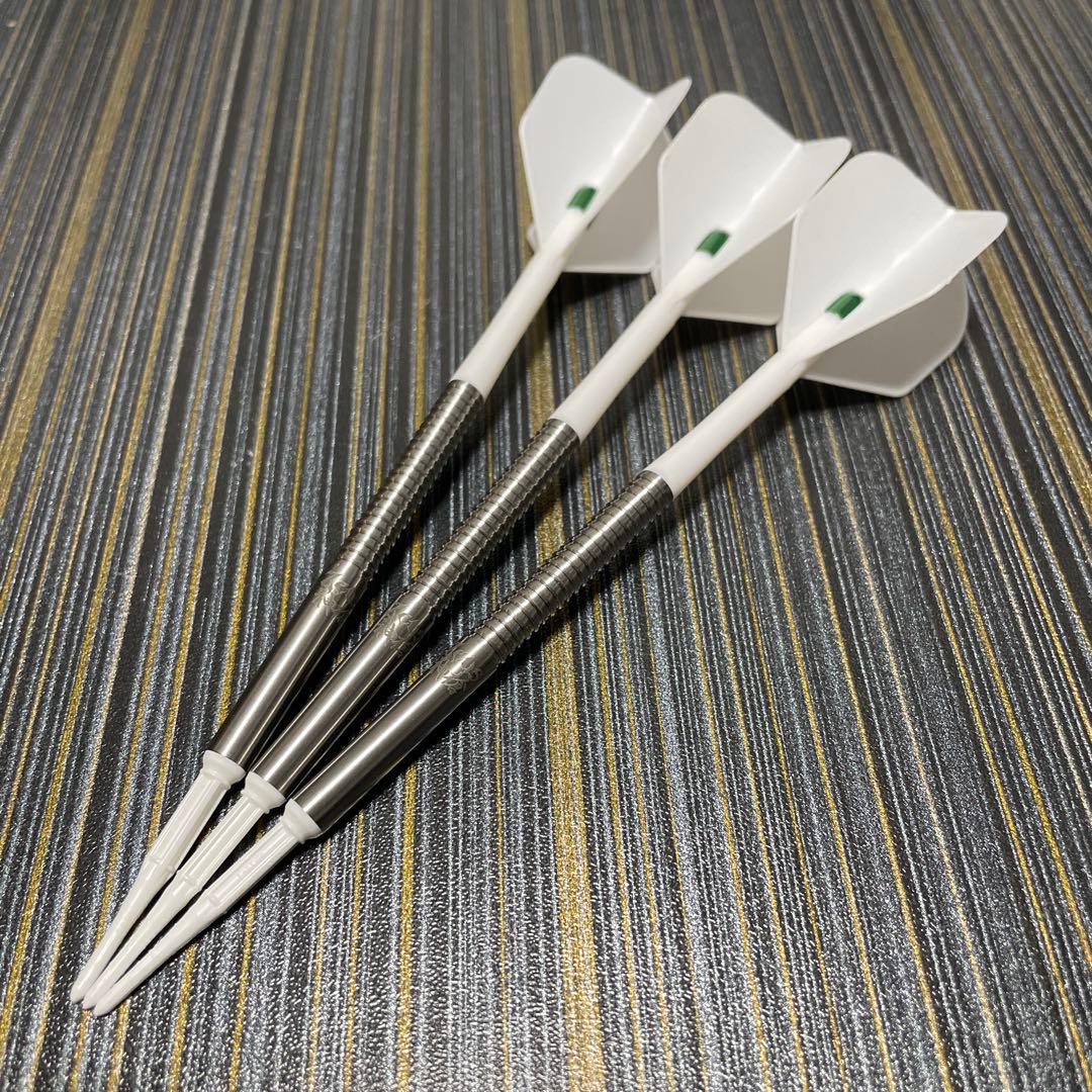 定価約10000円 ソフトダーツ ゼウス 神槍 20g カットかなり強め 大人気