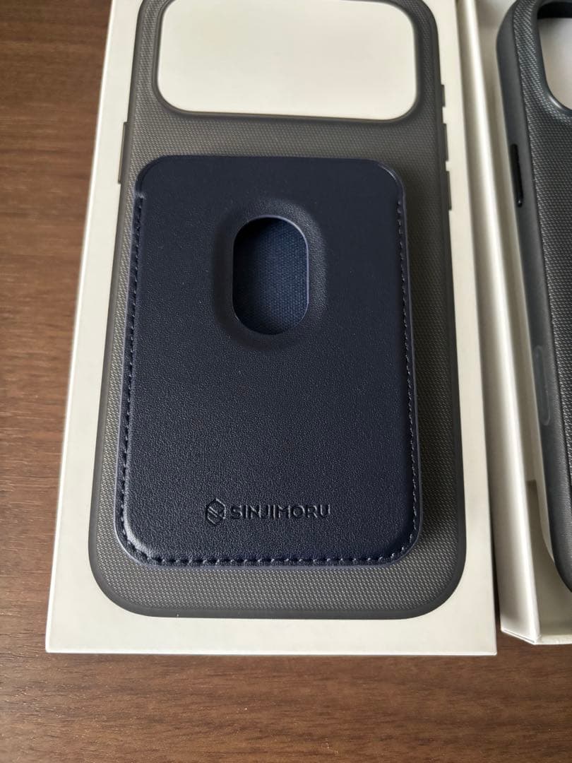 iPhone17ProMaxTechWovenCaseBlackカードケース付き