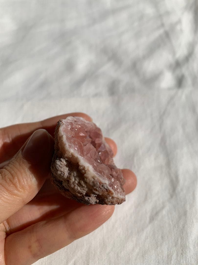 【天然石】高品質 ピンクアメジスト 原石 ジオード (アルゼンチン産)