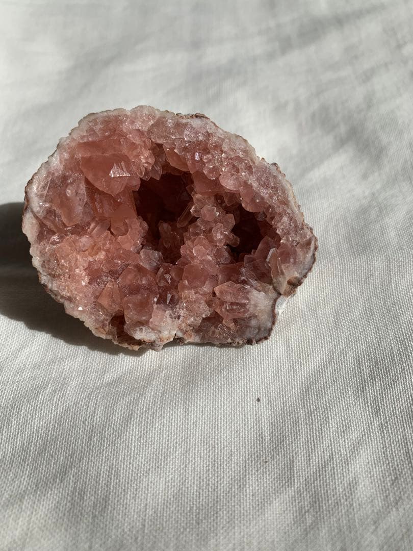 【天然石】高品質 ピンクアメジスト 原石 ジオード (アルゼンチン産)