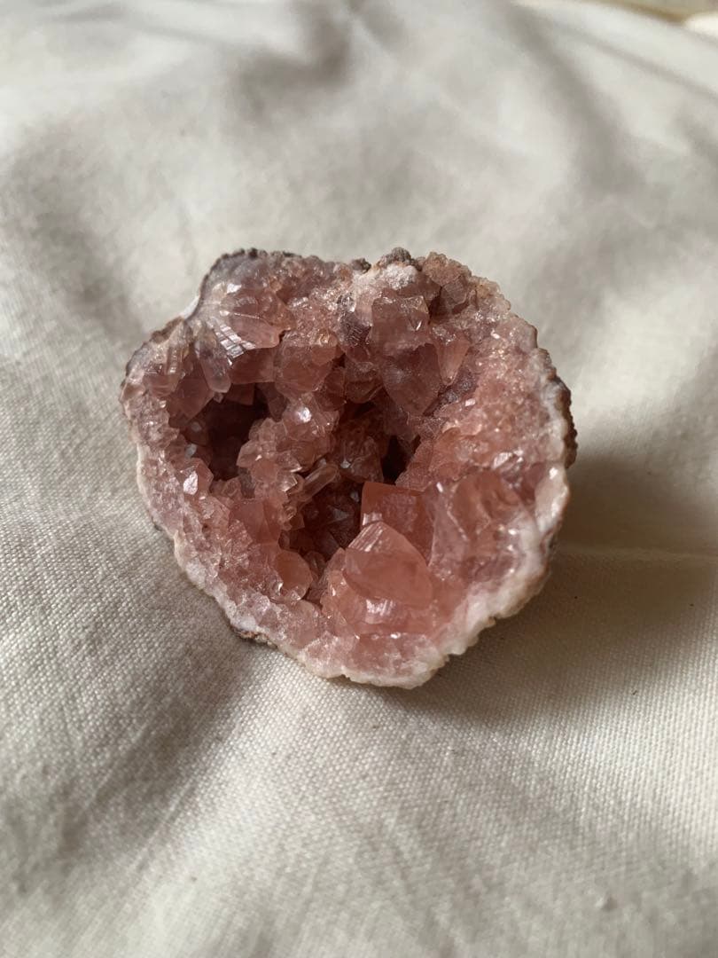 【天然石】高品質 ピンクアメジスト 原石 ジオード (アルゼンチン産)