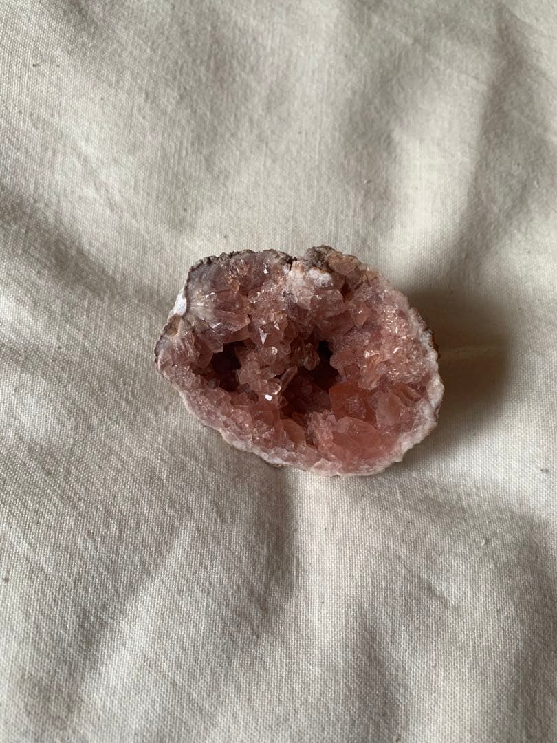 【天然石】高品質 ピンクアメジスト 原石 ジオード (アルゼンチン産)