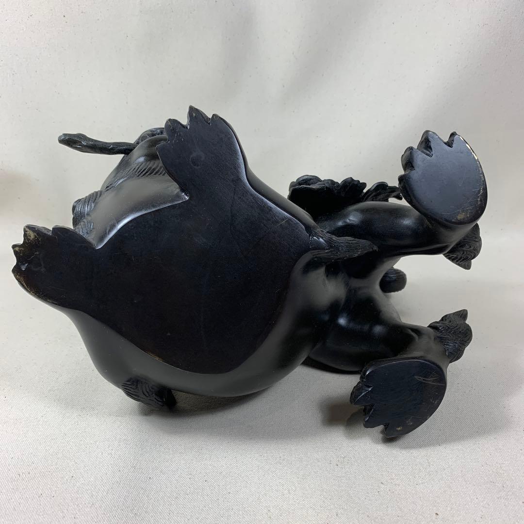 牡丹を咥えた唐獅子置物　銅器　高さ約25センチ