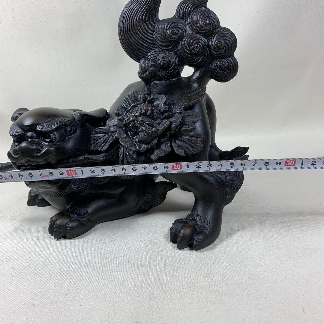 牡丹を咥えた唐獅子置物　銅器　高さ約25センチ