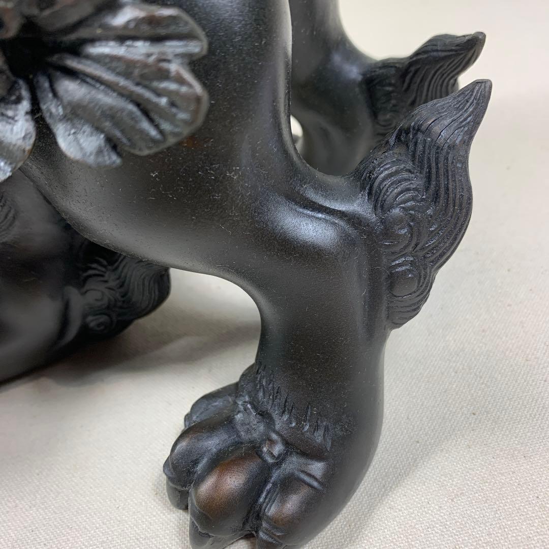 牡丹を咥えた唐獅子置物　銅器　高さ約25センチ