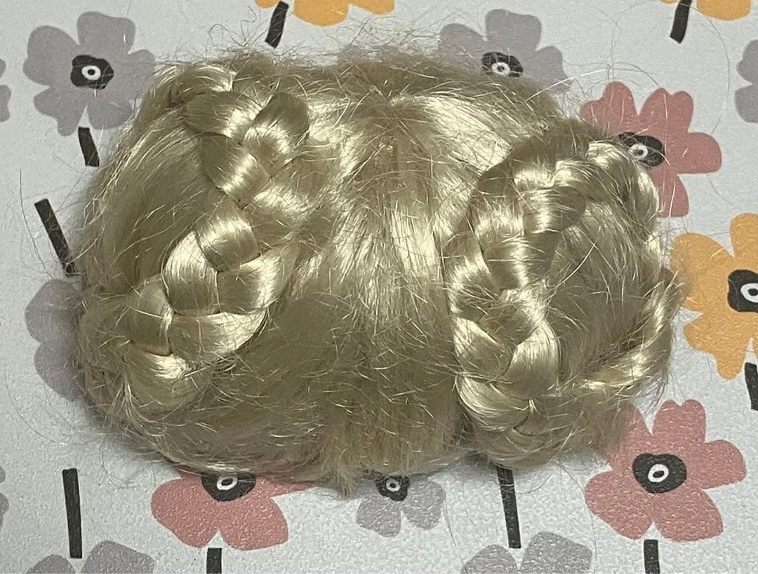 ドール　幼SD ウィッグ 6〜7インチ　スーパードルフィー モヘア　お団子