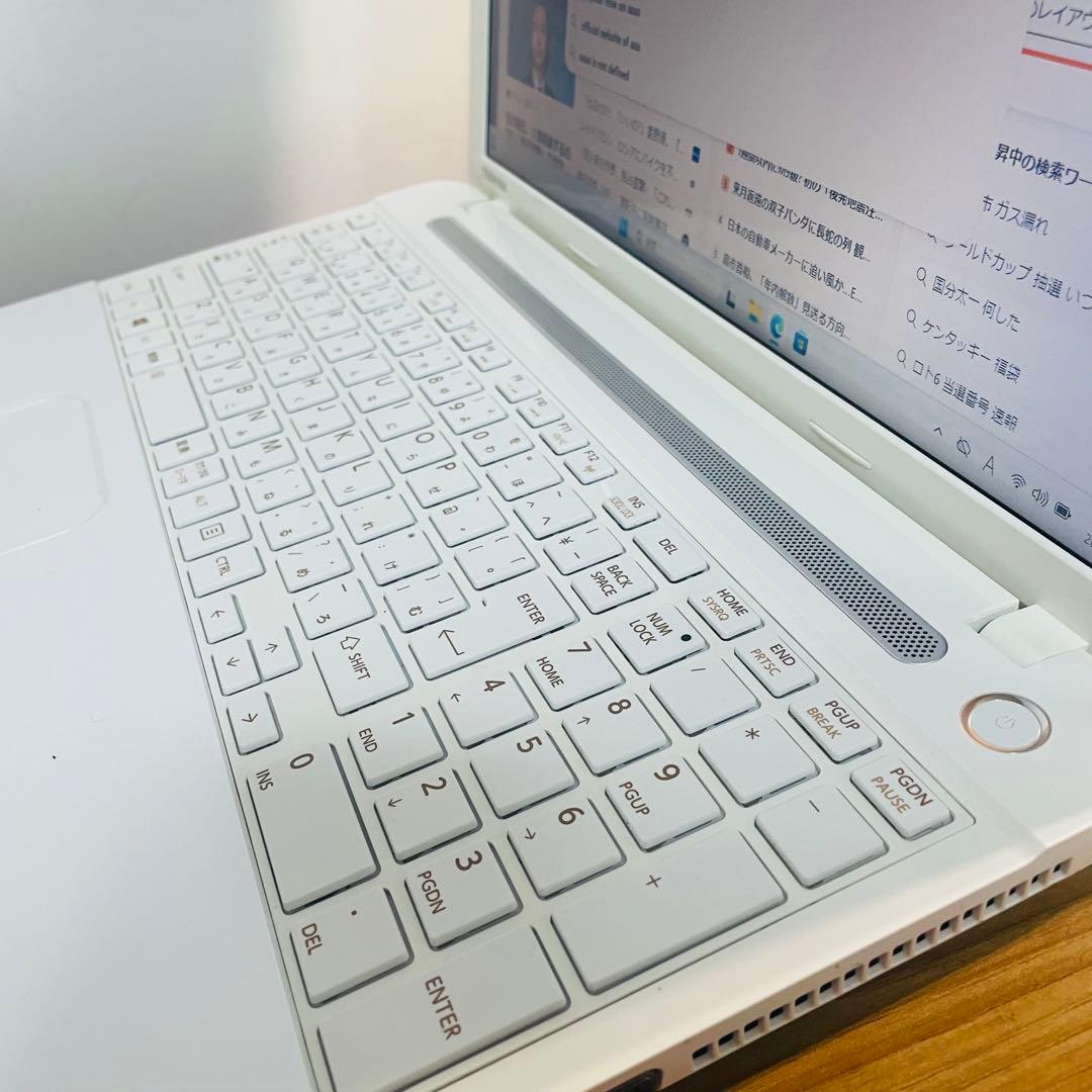 パールホワイト設定済みですぐ使えるWin11カメラZOOMテレワークDVD