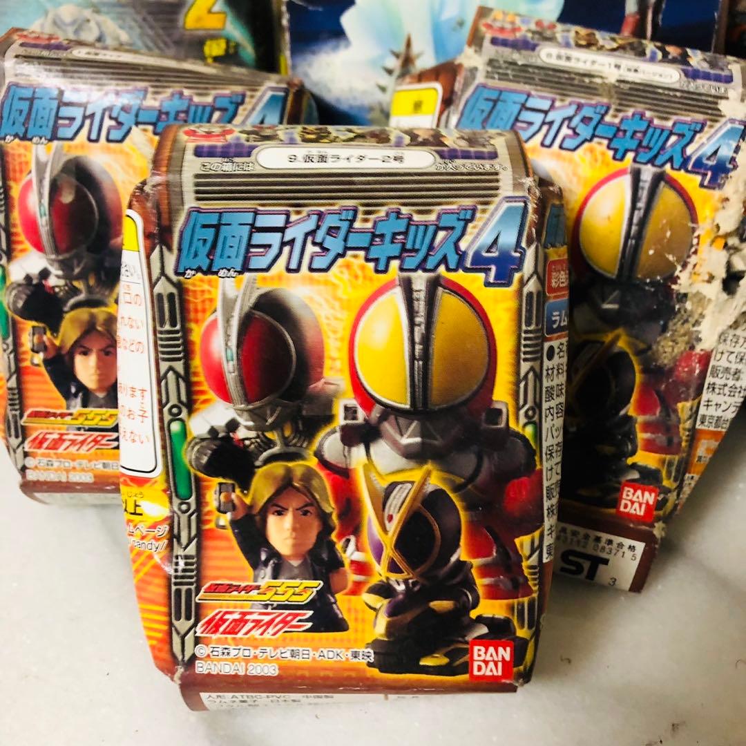 J12 仮面ライダーキッズ4 怪獣王倶楽部 ウルトラマン フィギュアセット