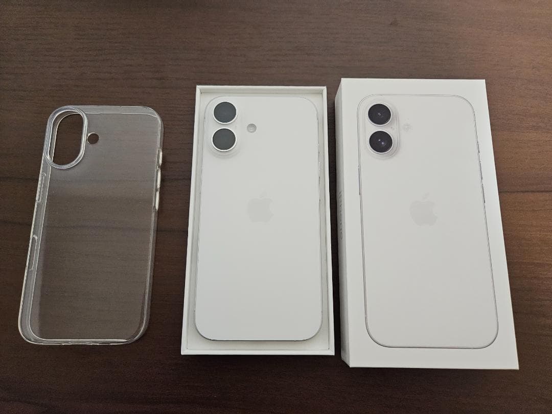 iPhone 16e 128GB ホワイト　SIMフリー 美品