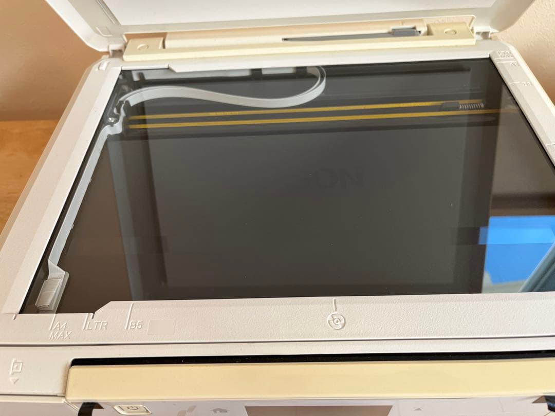 k*g様 EPSON EP-805AW ホワイト 多機能プリンター