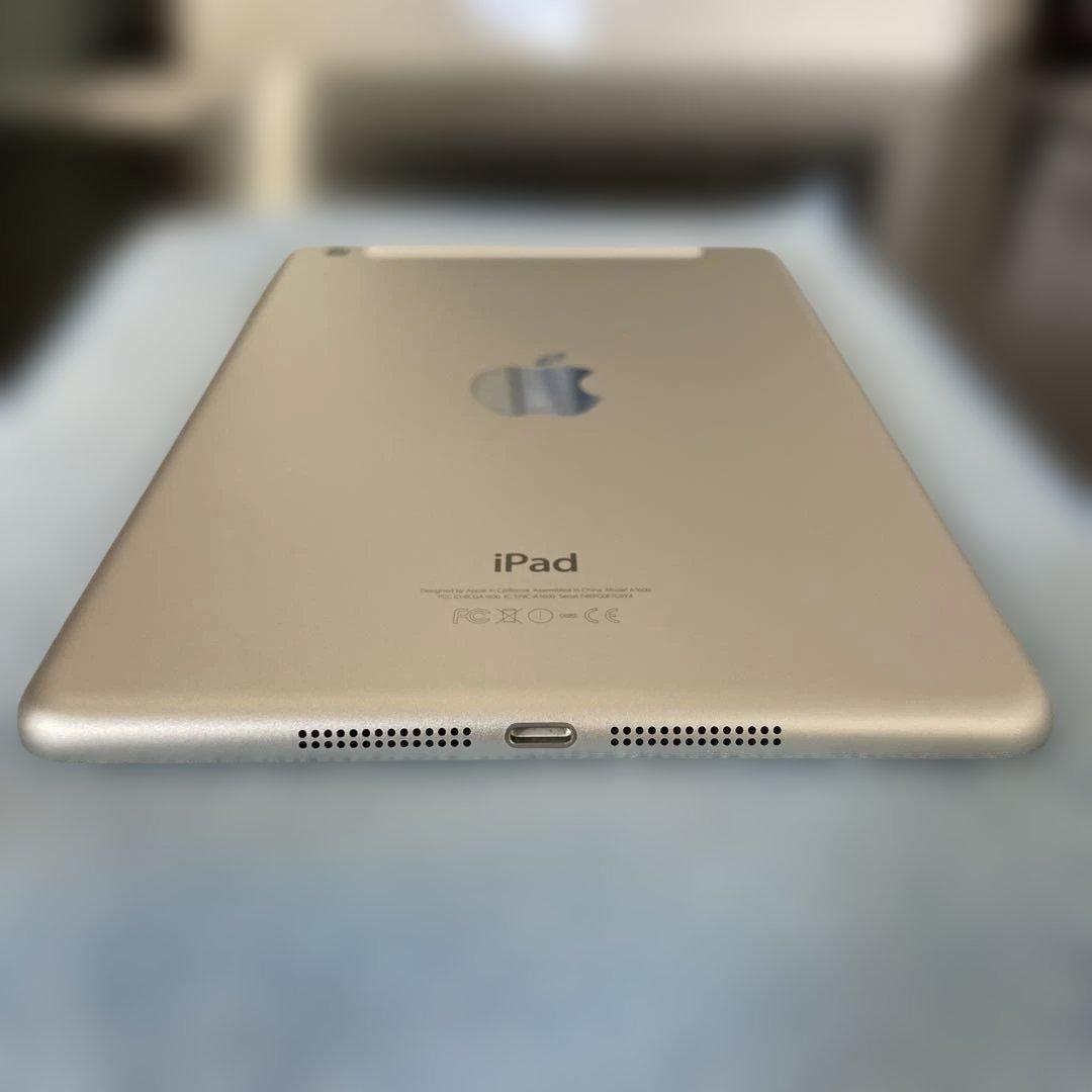 Apple iPad mini3 64GB セルラーモデル　シルバー