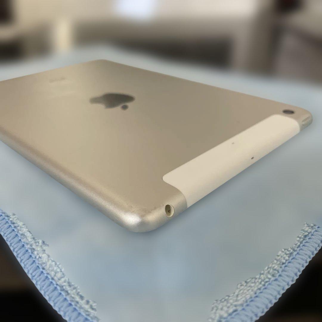 Apple iPad mini3 64GB セルラーモデル　シルバー