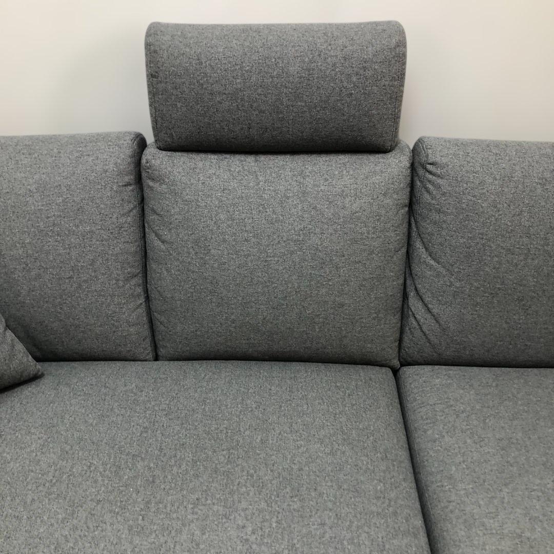 ニトリ 布張り 3人掛け ソファ オットマン付 ヘッドレスト付 260207-6