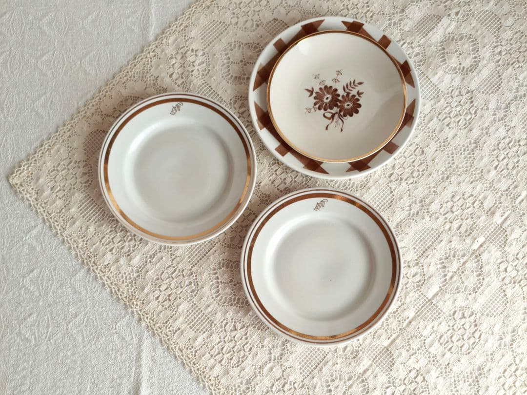 * old vintage ❀ 金色ラインの ケーキプレートSET