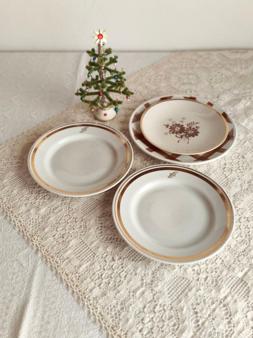 * old vintage ❀ 金色ラインの ケーキプレートSET